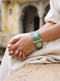 Neel Bangle