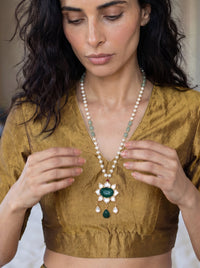 Bela Pendant