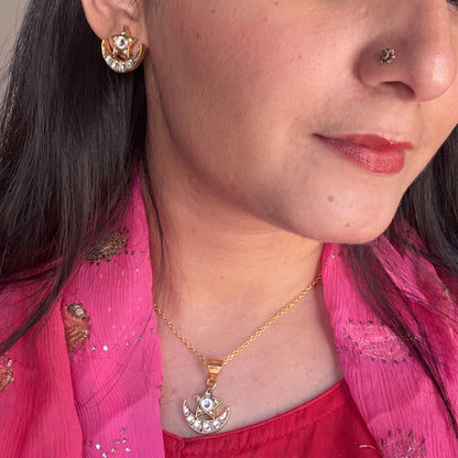 Chand Sitara Pendant Set