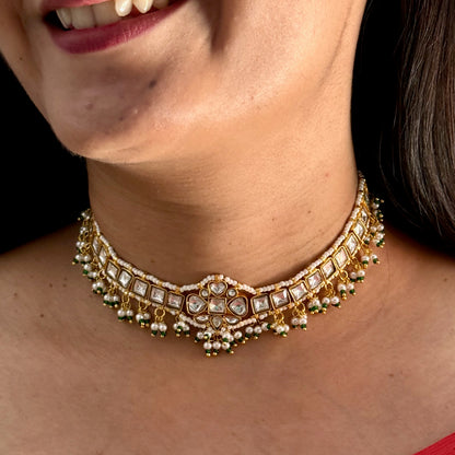 Charvi Choker