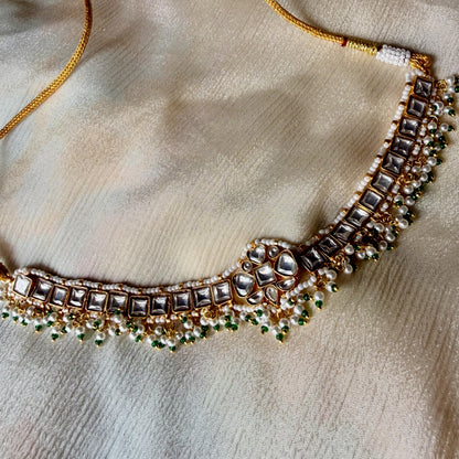 Charvi Choker