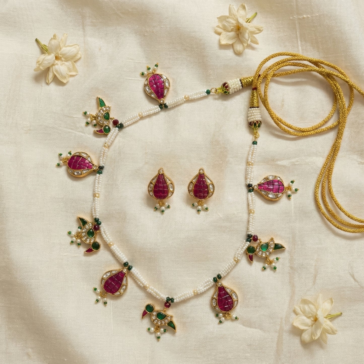 Tota Anar Set