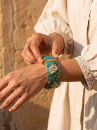 Neel Bangle
