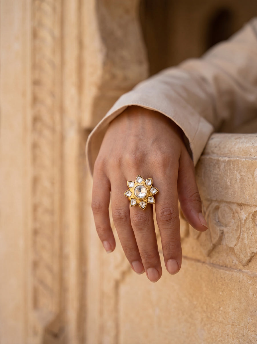 Kundan Polki lotus-form ring, gold plated and adjustable