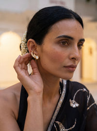 Kundan Polki ear cuff with a pear-shaped centre stone